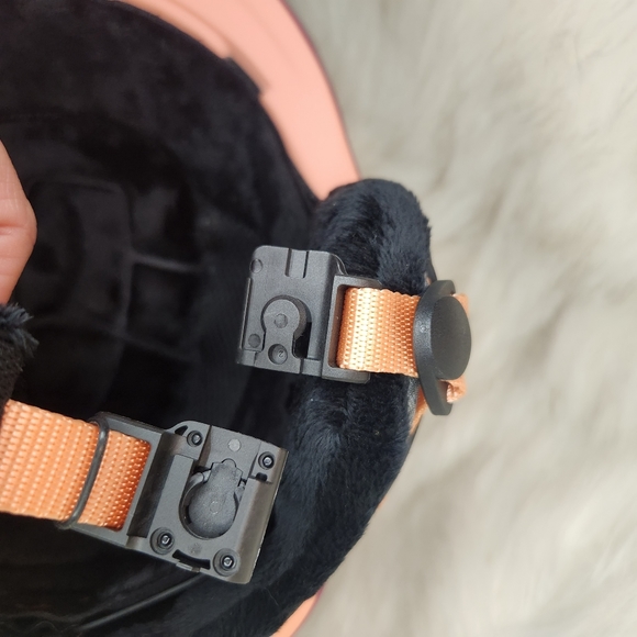 New with tags Anon MIPS Women's Snowboarding Helmet - Picture 8 of 12